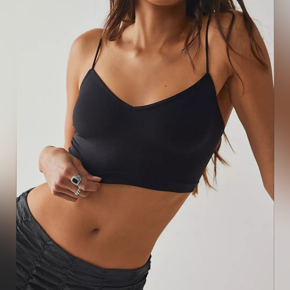 Free People Sweetheart Seamless Brami in Black XS/S NWOT